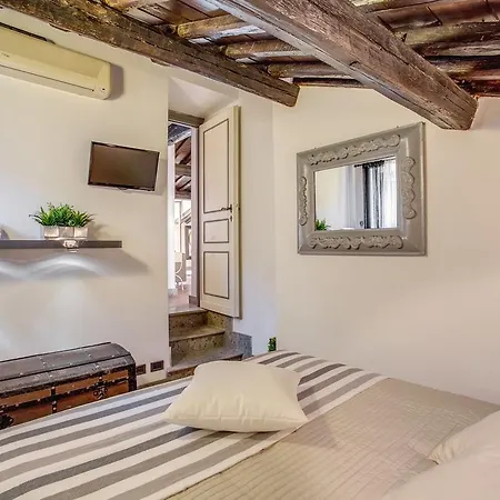 Chic Trevi * Rom